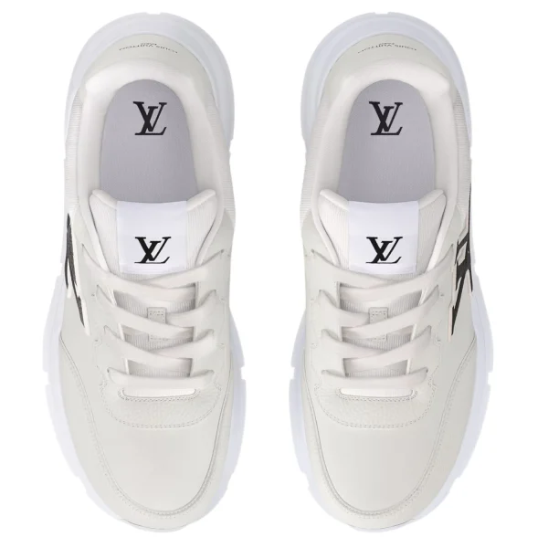 LV Runner Classic Sneaker 1